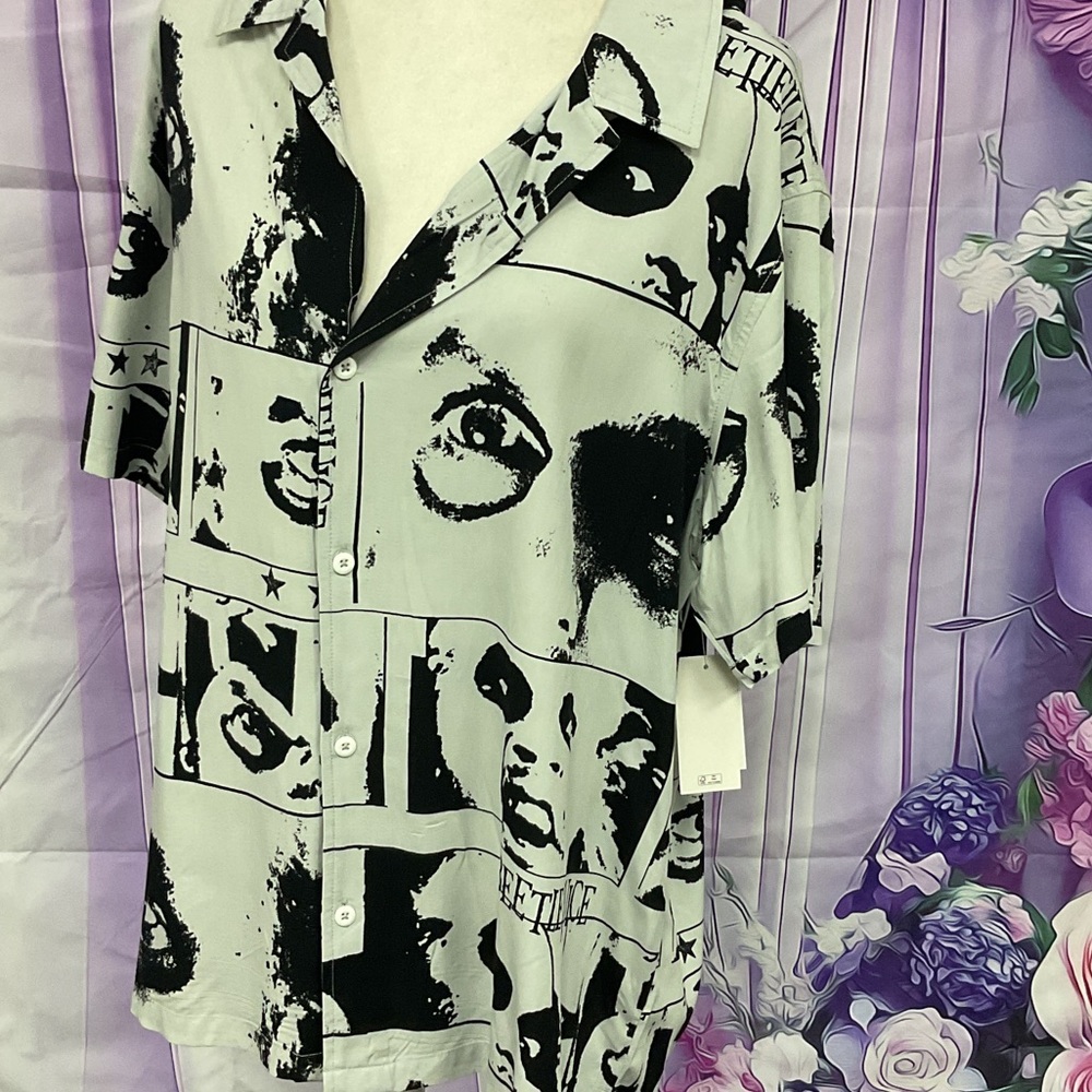 Monochrome Graphic Button-Down Shirt